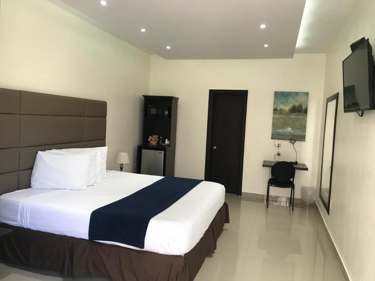 Starz Hotel Contant  Экстерьер фото